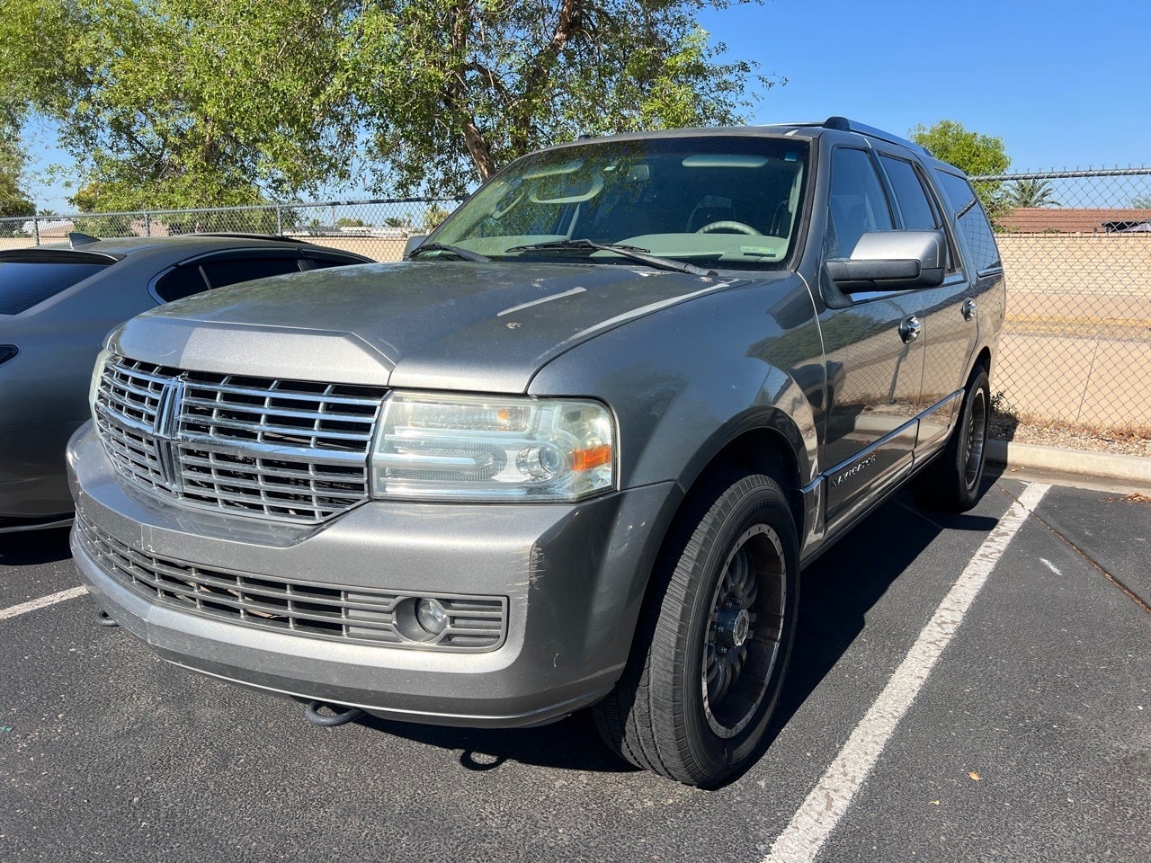 Used 2008 Lincoln Navigator Luxury with VIN 5LMFU28528LJ14546 for sale in Peoria, AZ